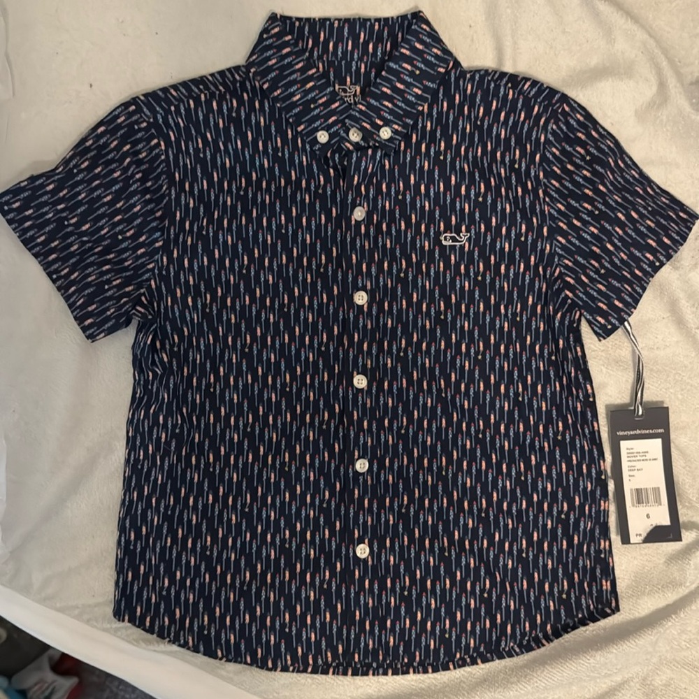 Size 6 never been worn.  Still in bag until taking the picture.
